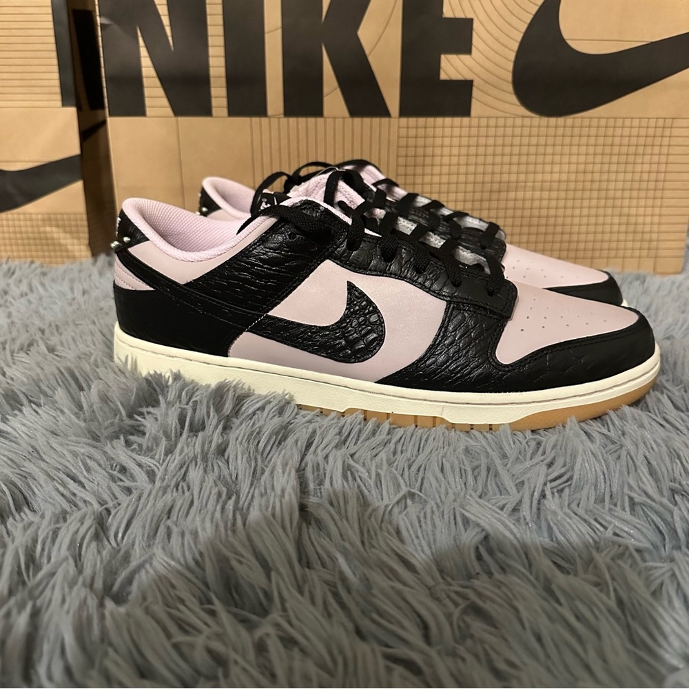 Nike Black and Light Pink Sneakers